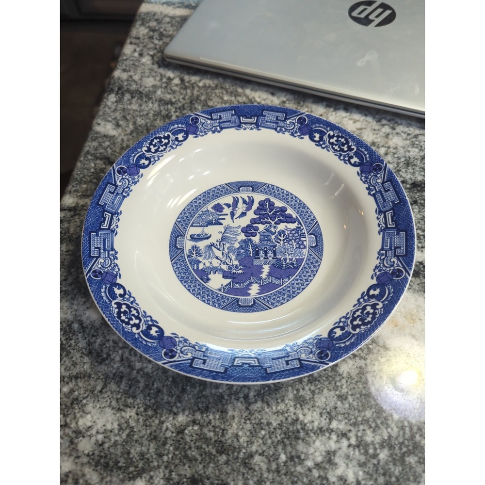 Vintage Royal Cuthbertson Blue Willow Wide Rim 8 1/4" Soup Cereal Salad Bowl
